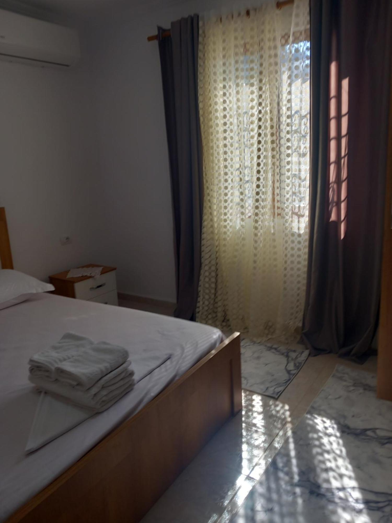 Guest House Eloid Berat Exteriér fotografie