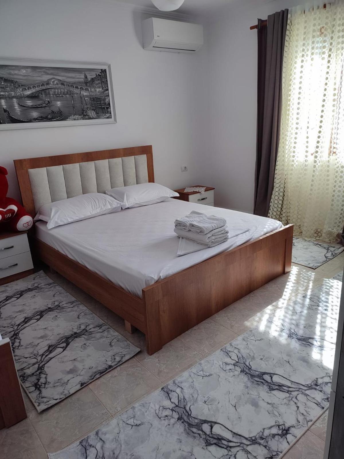 Guest House Eloid Berat Exteriér fotografie